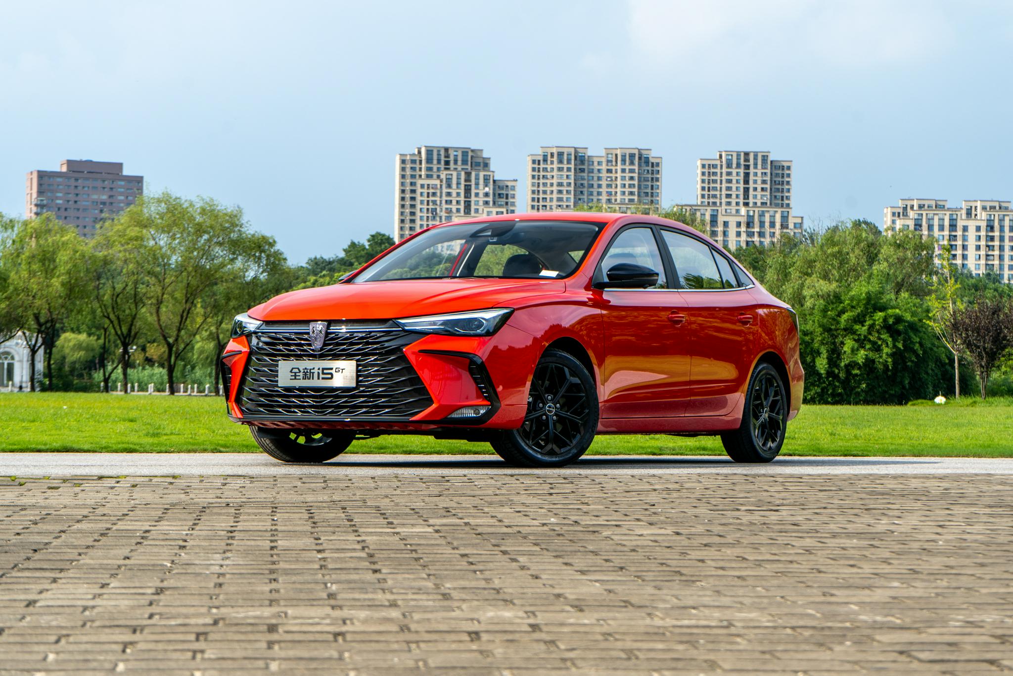 【原创】试驾荣威i5 gt 10万以内运动家轿新曙光