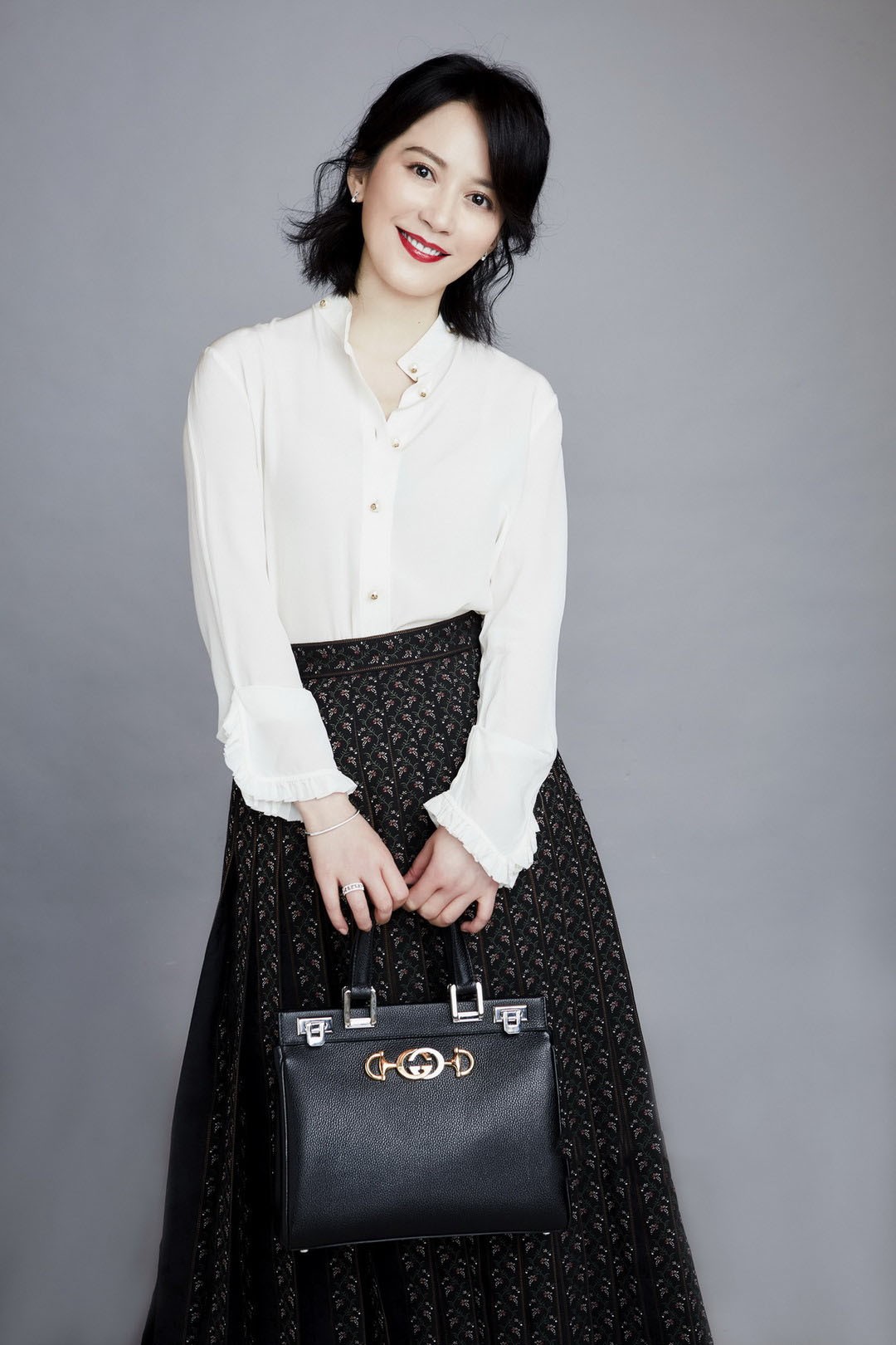 中年女性怎样穿更得体?学习袁泉俞飞鸿的"上下法则"