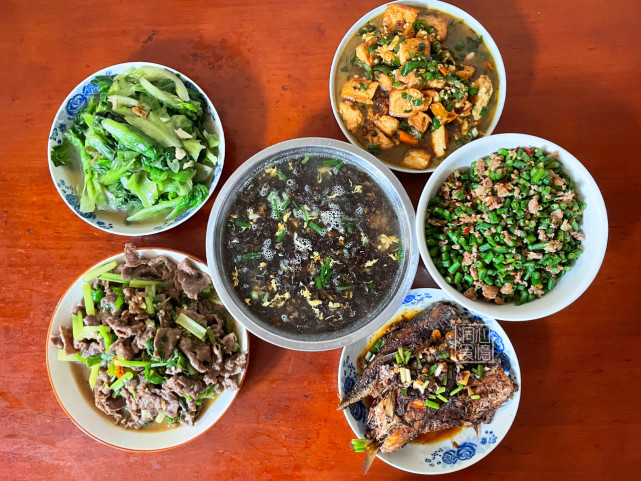 晒了晒我家一周七天的晚餐，在朋友圈走红，网友：想去你家做客休闲区蓝鸢梦想 - Www.slyday.coM