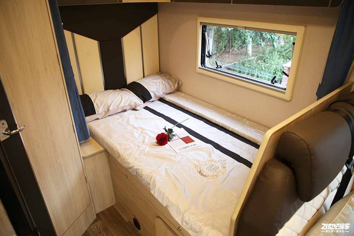 平头轻卡房车占三分之一56款新车申报工信部第348批次旅居车公告