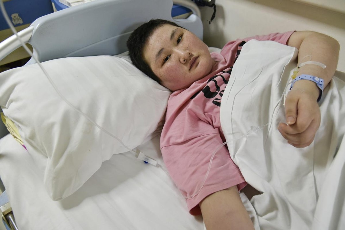 河南一花季少女患重症无奈舍弃一条腿,哭诉:活下去,才有希望休闲区蓝鸢梦想 - Www.slyday.coM 河南一花季少女患重症无奈舍弃一条腿,哭诉:活下去,才有希望休闲区蓝鸢梦想 - Www.slyday.coM