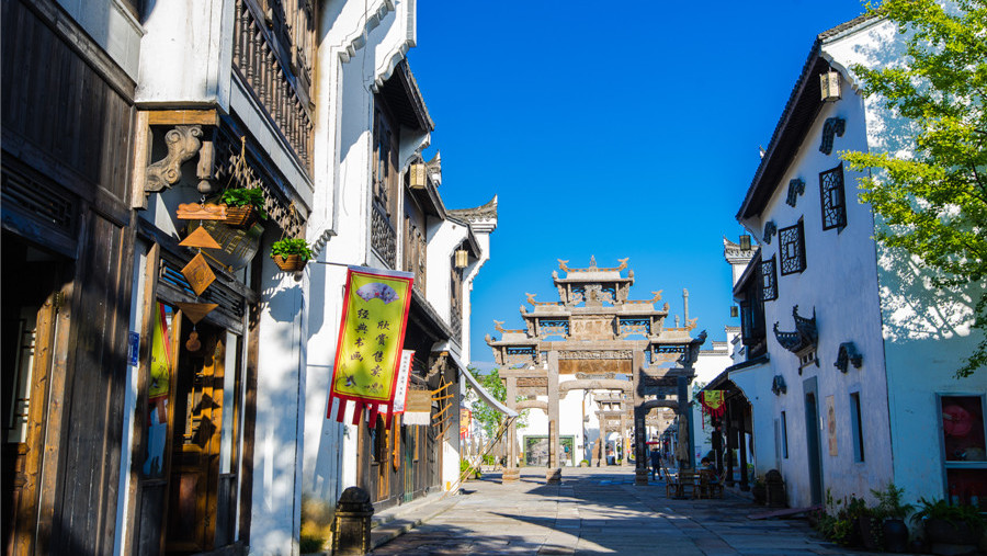 浙江淳安有个"低调"的古城,曾在千岛湖之下,知道的游客却不多