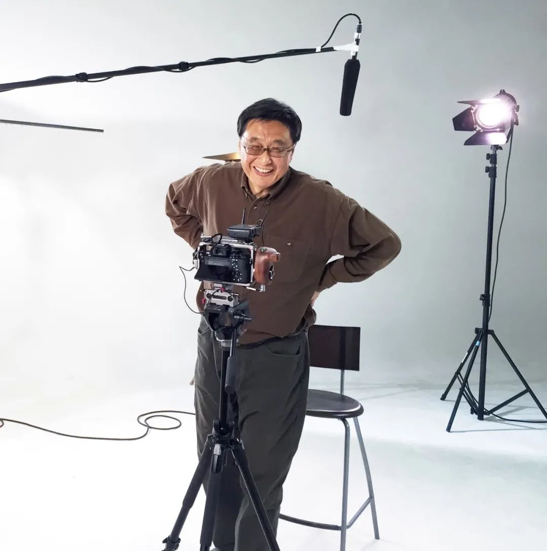 对话摄影家王文澜照片是记忆的时间戳n财经影像光刻系列之五