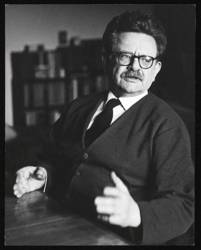 1905年7月25日英国著名作家,诺奖得主埃利亚斯·卡内蒂诞辰__财经头条