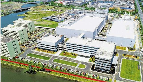 绍兴集成电路产业平台(中芯国际厂区)初秋时节,位于绍兴滨海新区马山