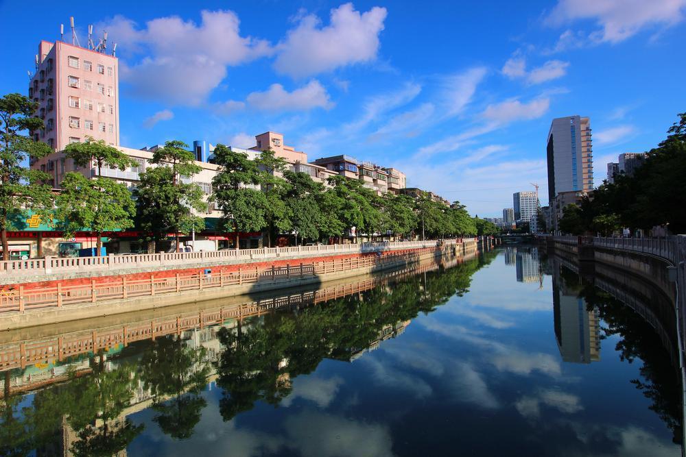 聚焦我为群众办实事宝安西乡办好民生小实事撬动群众大幸福