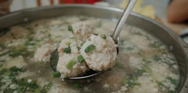 长沙毛坯房里的特色美食,十几年没装修,吃完都说像回家了休闲区蓝鸢梦想 - Www.slyday.coM 长沙毛坯房里的特色美食,十几年没装修,吃完都说像回家了休闲区蓝鸢梦想 - Www.slyday.coM