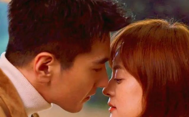 孙俪和赵又廷拍摄吻戏,邓超看到大吃飞醋:你们拍吻戏不戴口罩吗