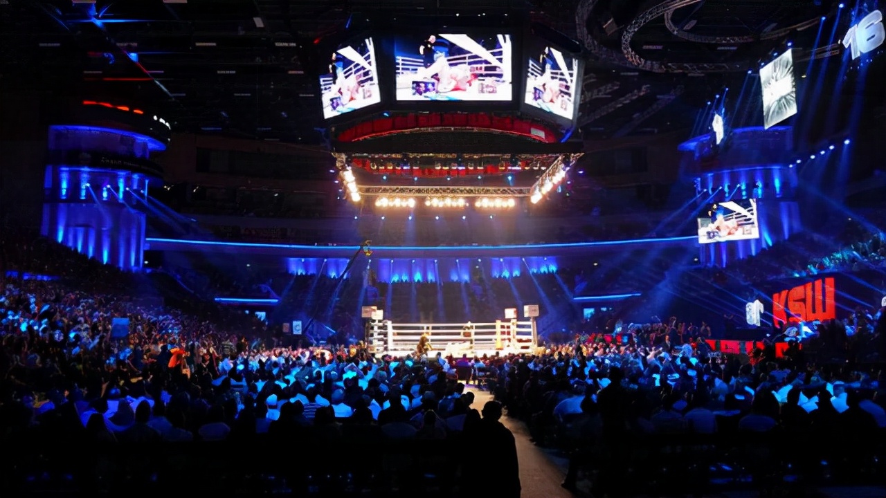 职业拳击又出丑闻!裁判吹黑哨遭舆论谴责,赛后道歉仍找借口