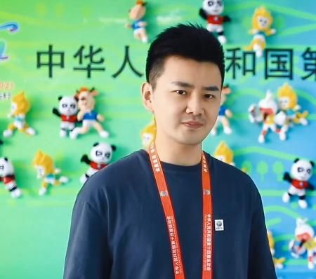 严於信满满乡情浓浓爱用地地道道陕西话为家乡旅游事业打call