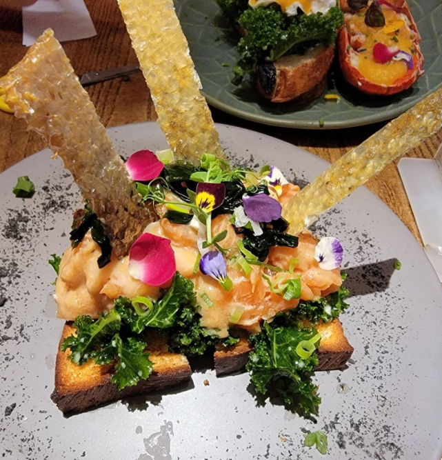 陈豪夫妇吃饭享受二人世界 陈茵媺称如今被老公看着依旧心跳加速休闲区蓝鸢梦想 - Www.slyday.coM