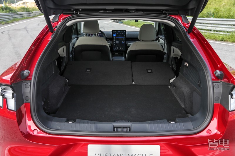 沿袭mustang基因 这台"电马"够狂!