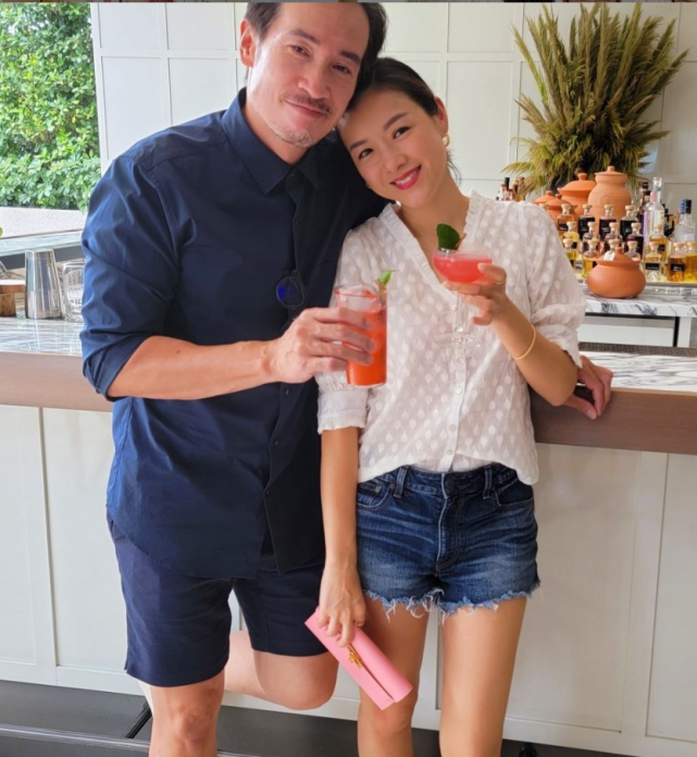 陈豪夫妇吃饭享受二人世界 陈茵媺称如今被老公看着依旧心跳加速休闲区蓝鸢梦想 - Www.slyday.coM