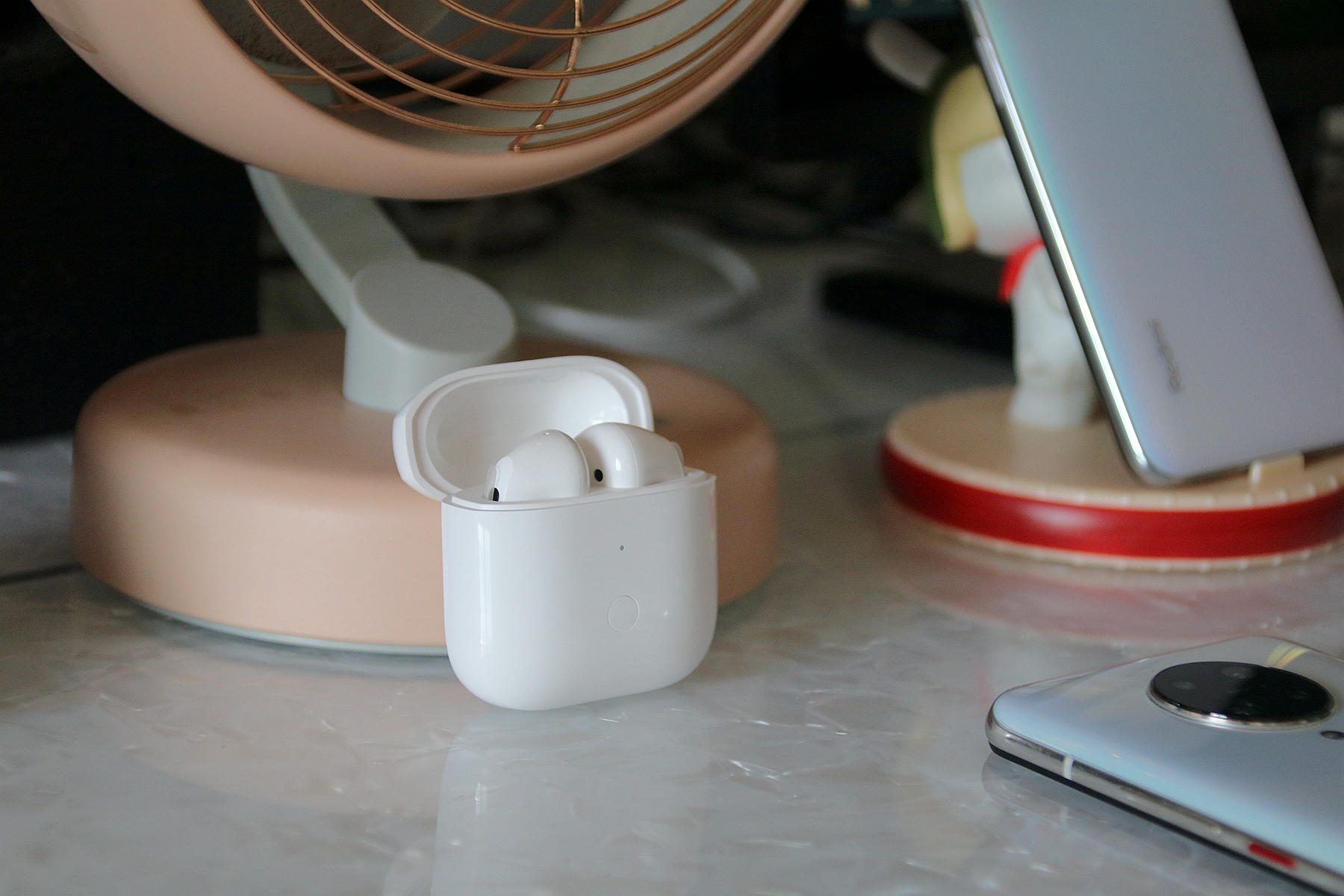 小米首款半入耳式新品耳机redmibuds3到底值不值得买的呢