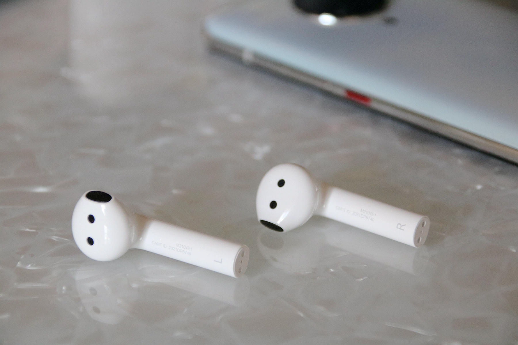 小米首款半入耳式新品耳机redmibuds3到底值不值得买的呢