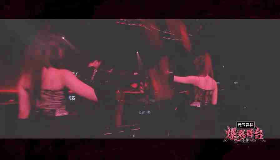 金晨、佟丽娅绝美起舞，罗一舟凌空“起飞”，名场面全靠他？休闲区蓝鸢梦想 - Www.slyday.coM