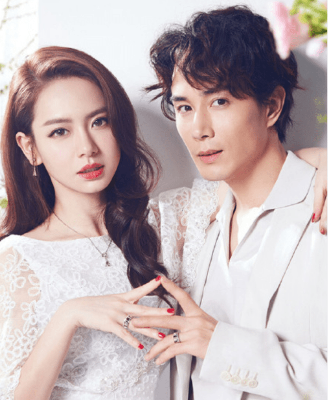 戚薇一家游玩被偶遇,李承铉牵着女儿超有爱,李铢衔牵着女友同行休闲区蓝鸢梦想 - Www.slyday.coM 戚薇一家游玩被偶遇,李承铉牵着女儿超有爱,李铢衔牵着女友同行休闲区蓝鸢梦想 - Www.slyday.coM