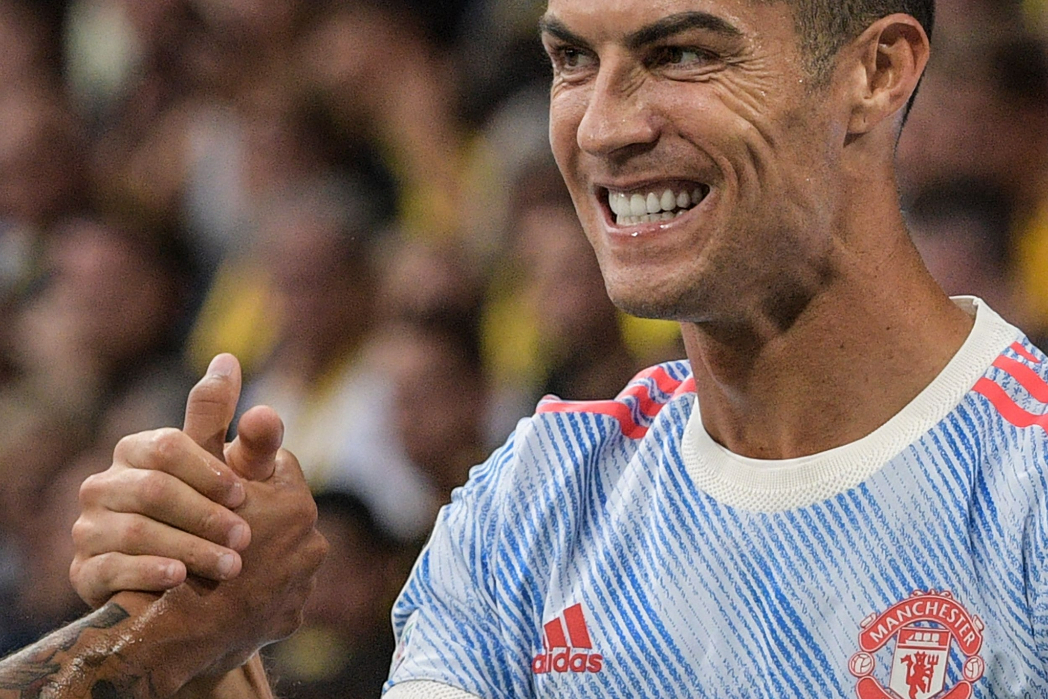 9月14日,曼彻斯特联队球员克·罗纳尔多庆祝攻入球队首球.