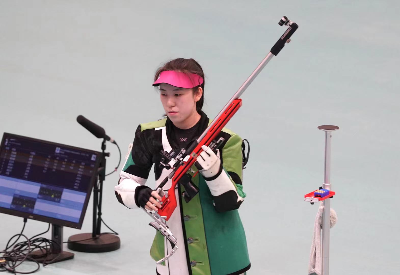 全运会射击女子50米步枪三姿00后女将超世界纪录夺冠