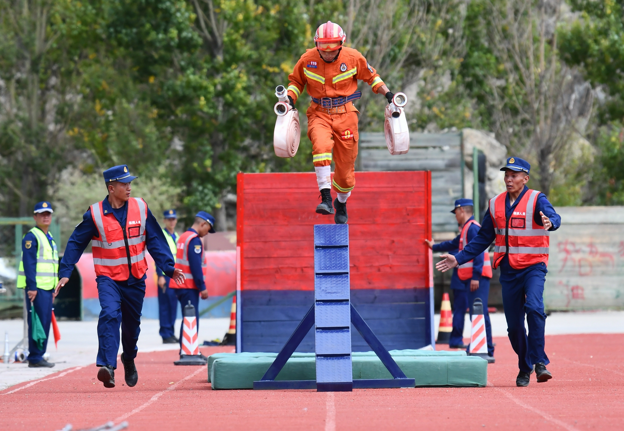 西藏消防大比武