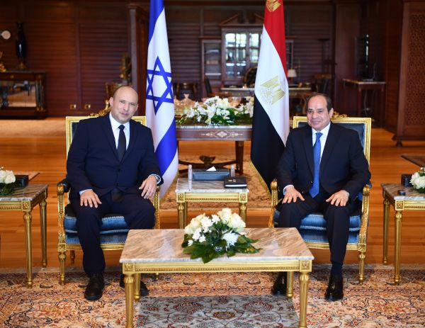 外媒：以色列总理十年来首访埃及 讨论巴以和平进程