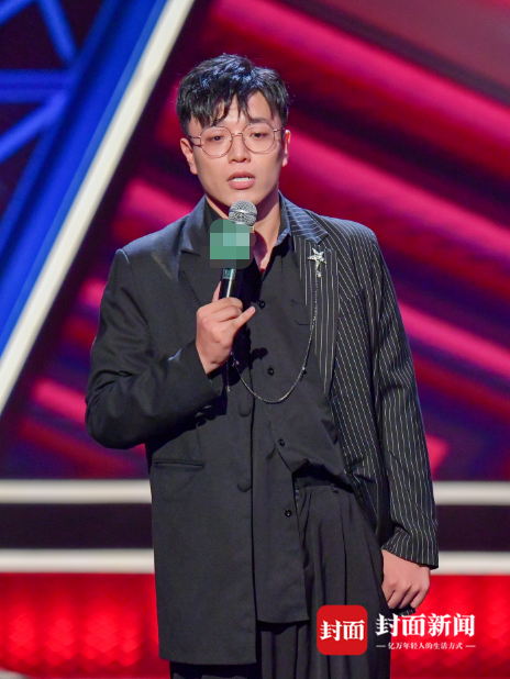 是脱口秀新人也是冷面笑将杨波高冷是特意塑造的