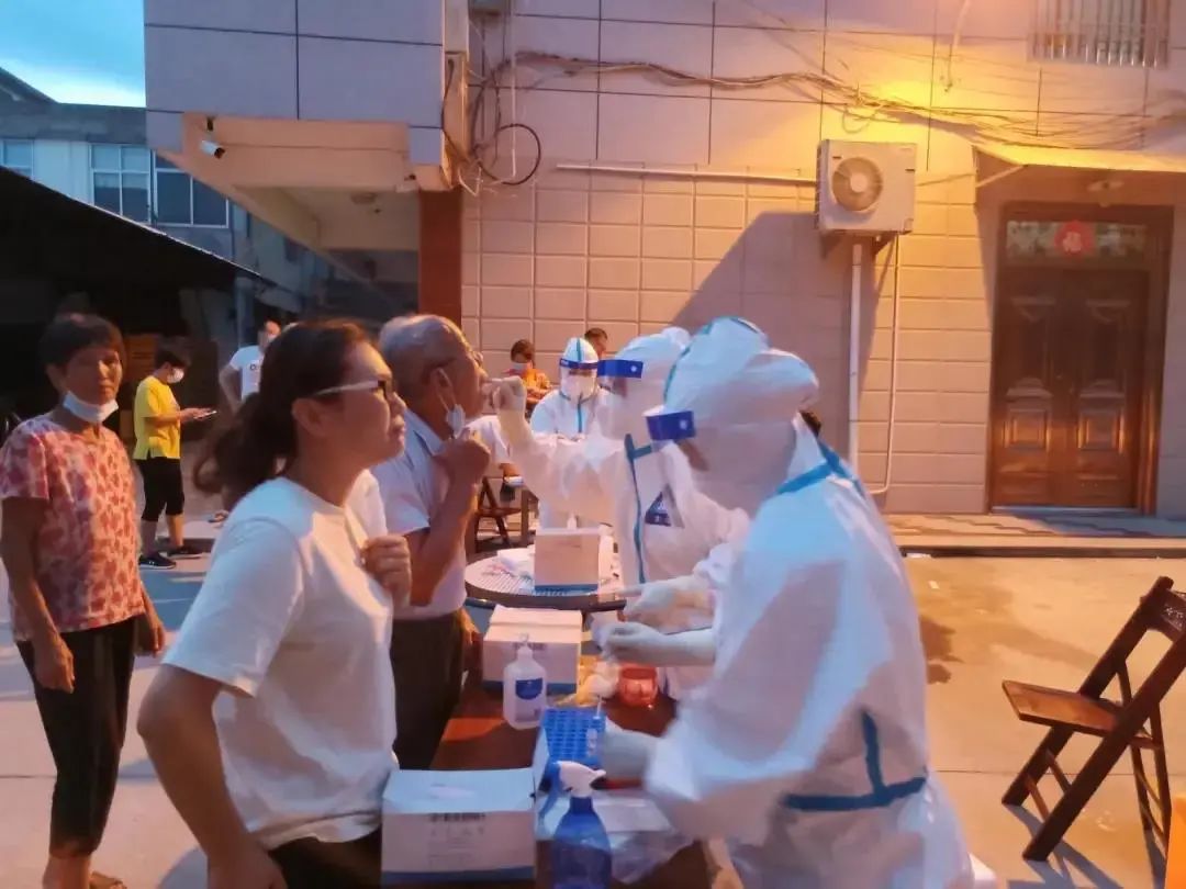 福建疫情告急！18个孩子确诊，3万人出省，最令人担心的却是……休闲区蓝鸢梦想 - Www.slyday.coM