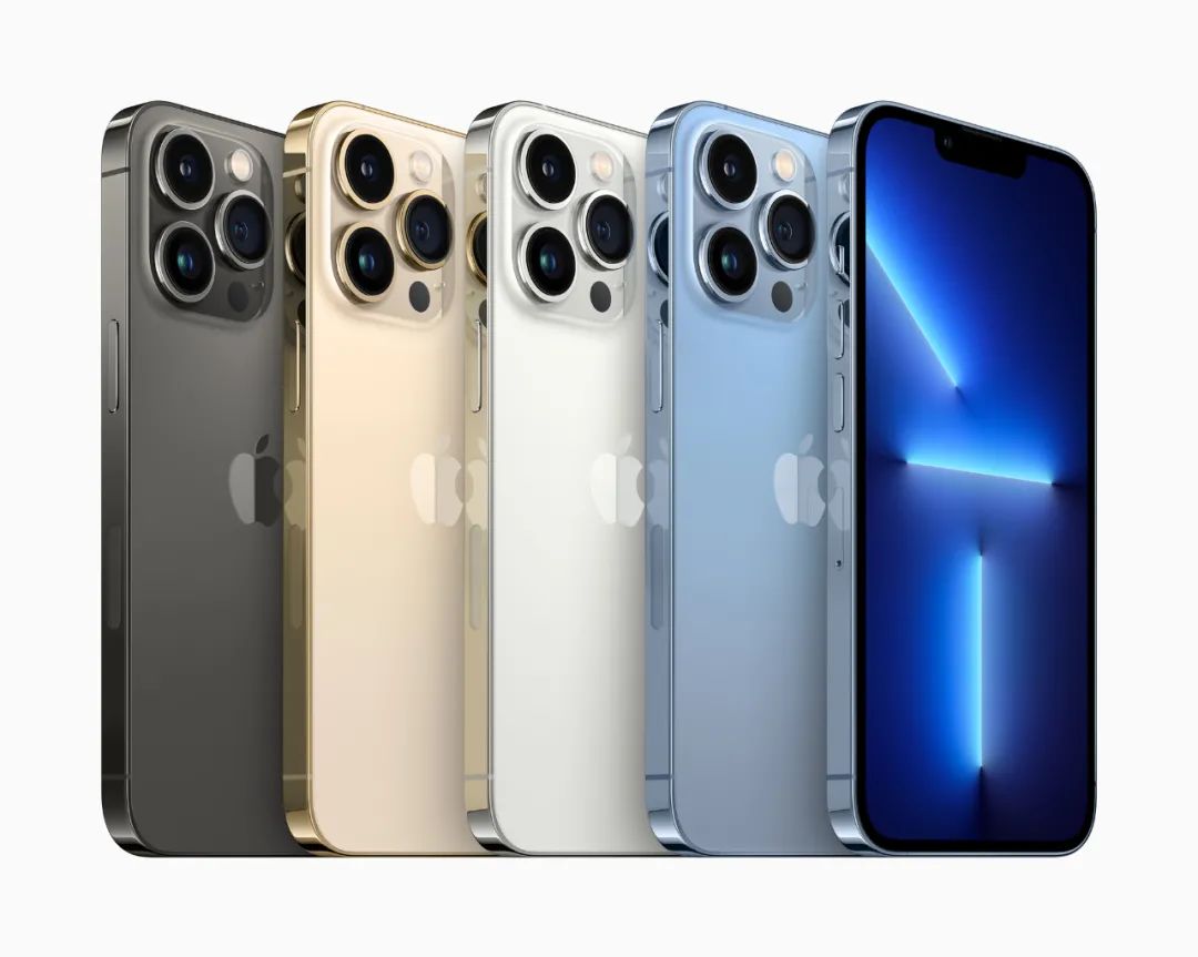 刚刚发布的iPhone13，果然真香！价格降了，但屏幕拍照电池全都升级了休闲区蓝鸢梦想 - Www.slyday.coM