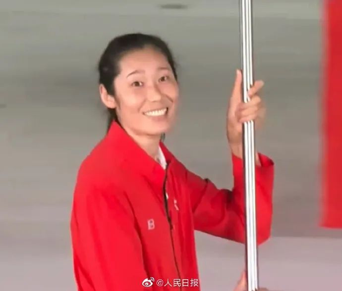 杨倩点燃主火炬！全运会今晚开幕，广东代表团入场视频→休闲区蓝鸢梦想 - Www.slyday.coM