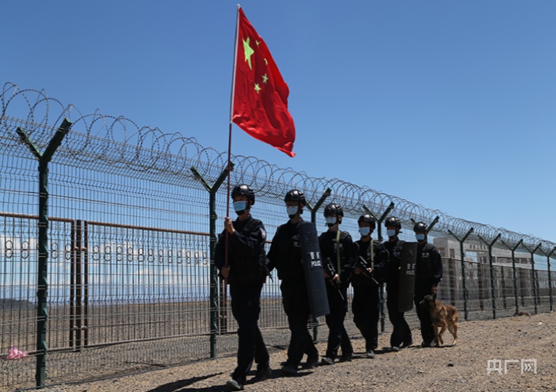 守卫国门的"兄弟俩"