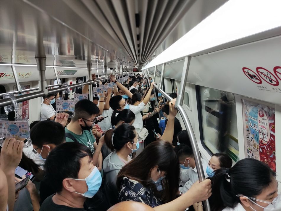 "欢迎5号线归来!"时隔57天,郑州地铁恢复运营