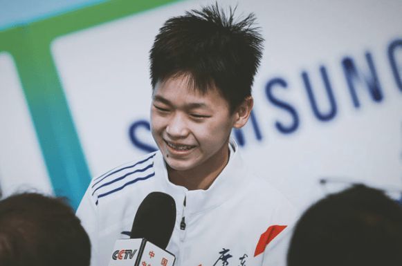 梦幻同框!朱婷全红婵身高差引热议,开幕式一细节:央视偏爱她们休闲区蓝鸢梦想 - Www.slyday.coM 梦幻同框!朱婷全红婵身高差引热议,开幕式一细节:央视偏爱她们休闲区蓝鸢梦想 - Www.slyday.coM