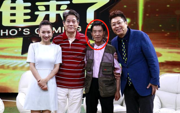 老戏骨颜冠英把汉奸演得出神入化被村民当成真汉奸驱赶