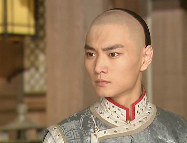 马景涛饰演的多尔衮,刘德凯饰演的皇太极,以及赵鸿飞饰演的多铎