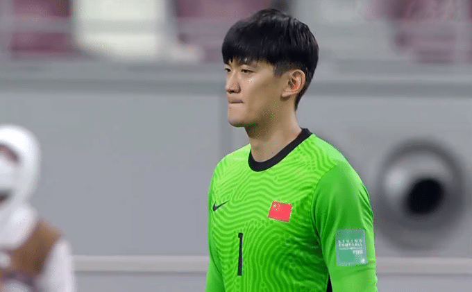 前国脚国足踢球太老实颜骏凌缺少霸气如今的中国足球无明星