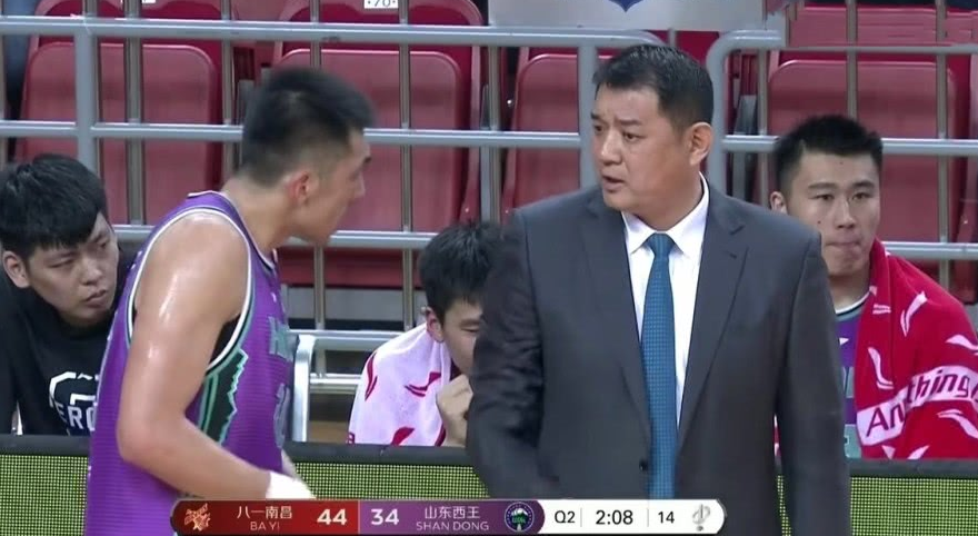 巩晓彬的口头禅：再顶2分钟不行吗？但都是对同一个人说的休闲区蓝鸢梦想 - Www.slyday.coM