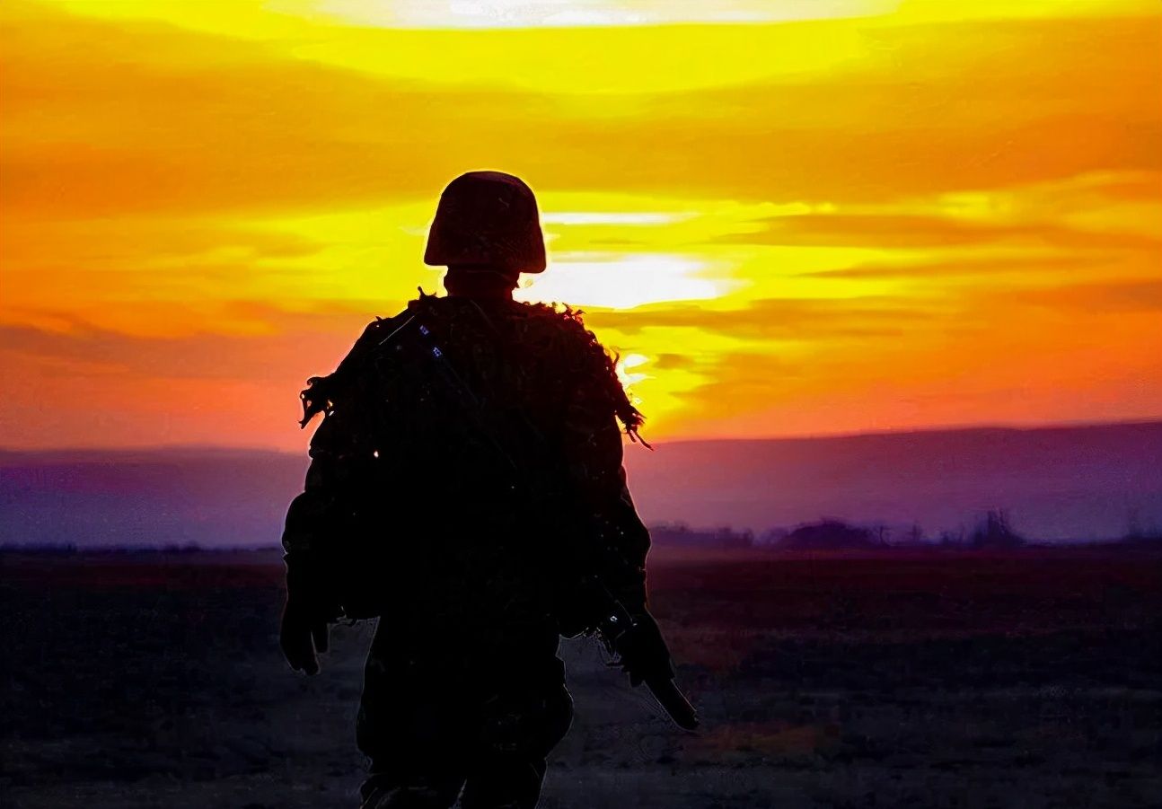 心怀军人梦,90后学霸拒绝清华参军入伍,舍身救友后被追记一等功休闲区蓝鸢梦想 - Www.slyday.coM 心怀军人梦,90后学霸拒绝清华参军入伍,舍身救友后被追记一等功休闲区蓝鸢梦想 - Www.slyday.coM