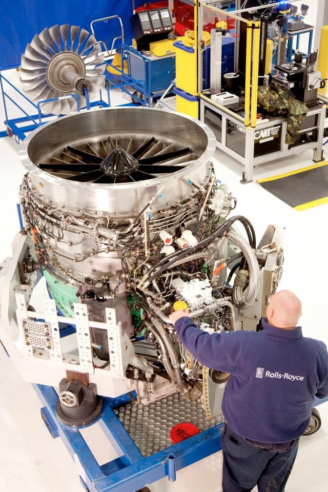 升力风扇其实是罗罗公司生产的f35b升力风扇叶片此前,其实也有一些