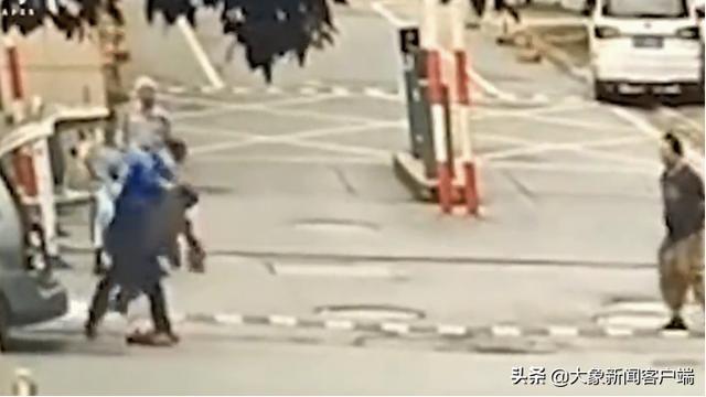 南通官方通报“摆摊老人被城管队员暴力执法”，网友：老人现在怎么样休闲区蓝鸢梦想 - Www.slyday.coM