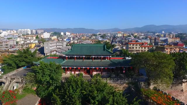 月城西昌与中秋晚会的完美契合！西昌原来你这么美！休闲区蓝鸢梦想 - Www.slyday.coM