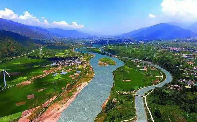 月城西昌与中秋晚会的完美契合！西昌原来你这么美！休闲区蓝鸢梦想 - Www.slyday.coM