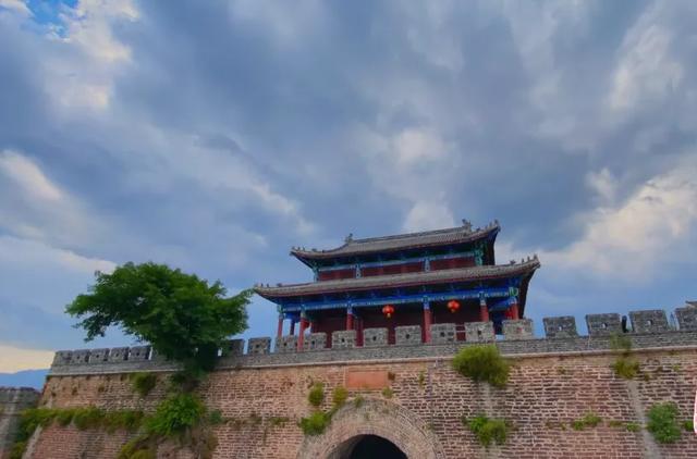 月城西昌与中秋晚会的完美契合！西昌原来你这么美！休闲区蓝鸢梦想 - Www.slyday.coM