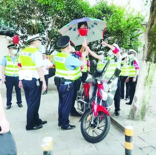 河口有多少人口_云南河口镇村民四口人洗脸只用1杯水(2)