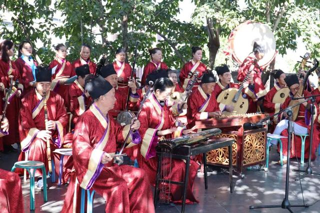 月城西昌与中秋晚会的完美契合！西昌原来你这么美！休闲区蓝鸢梦想 - Www.slyday.coM