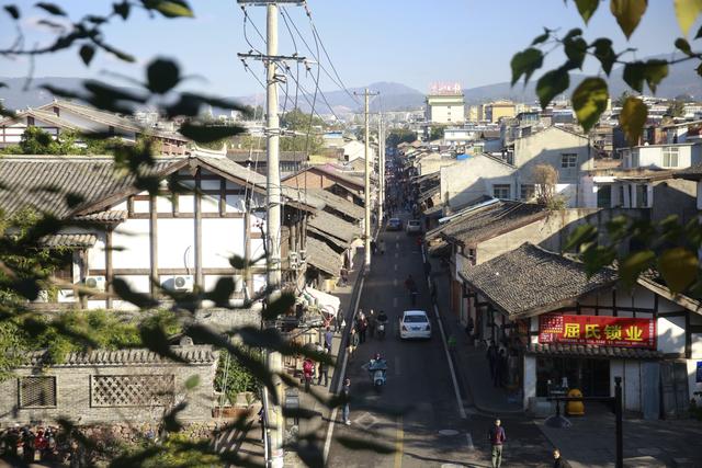 月城西昌与中秋晚会的完美契合！西昌原来你这么美！休闲区蓝鸢梦想 - Www.slyday.coM