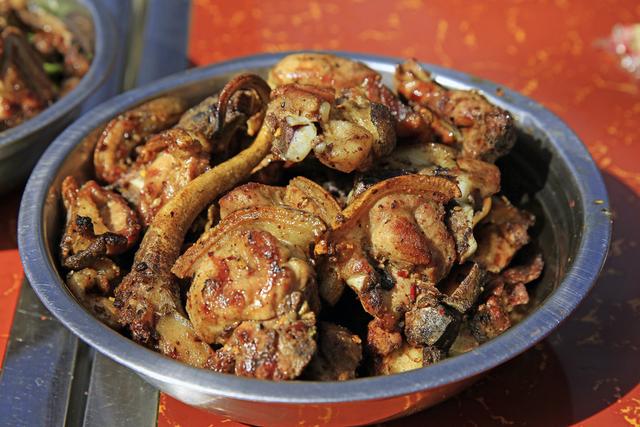 月城西昌与中秋晚会的完美契合！西昌原来你这么美！休闲区蓝鸢梦想 - Www.slyday.coM