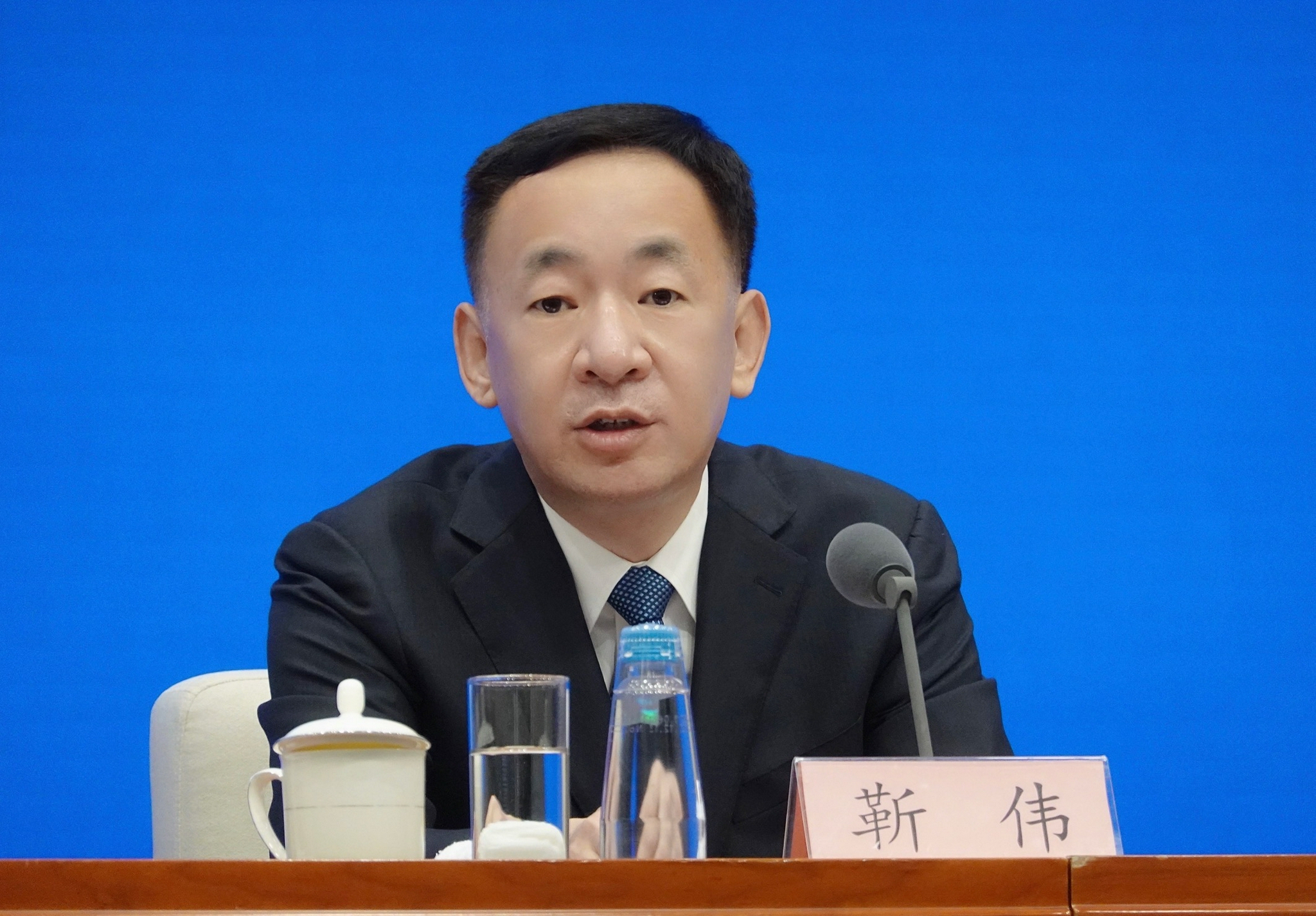 北京市副市长靳伟答香港经济导报:北京累计向全球供应新冠肺炎疫苗34