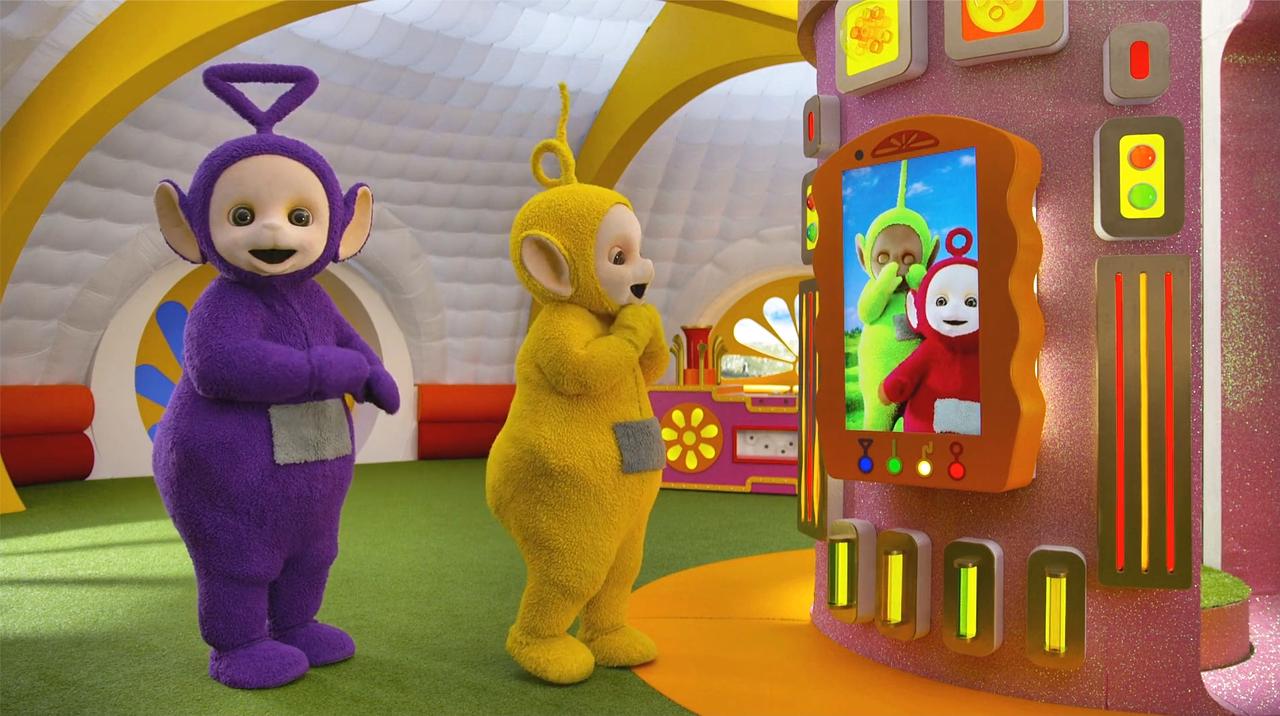 新天线宝宝2:丁丁和拉拉接宝宝电话,一起视频电话,神奇!