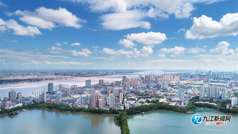 图为浔城新貌.(九江日报全媒记者 顾伟东 摄)