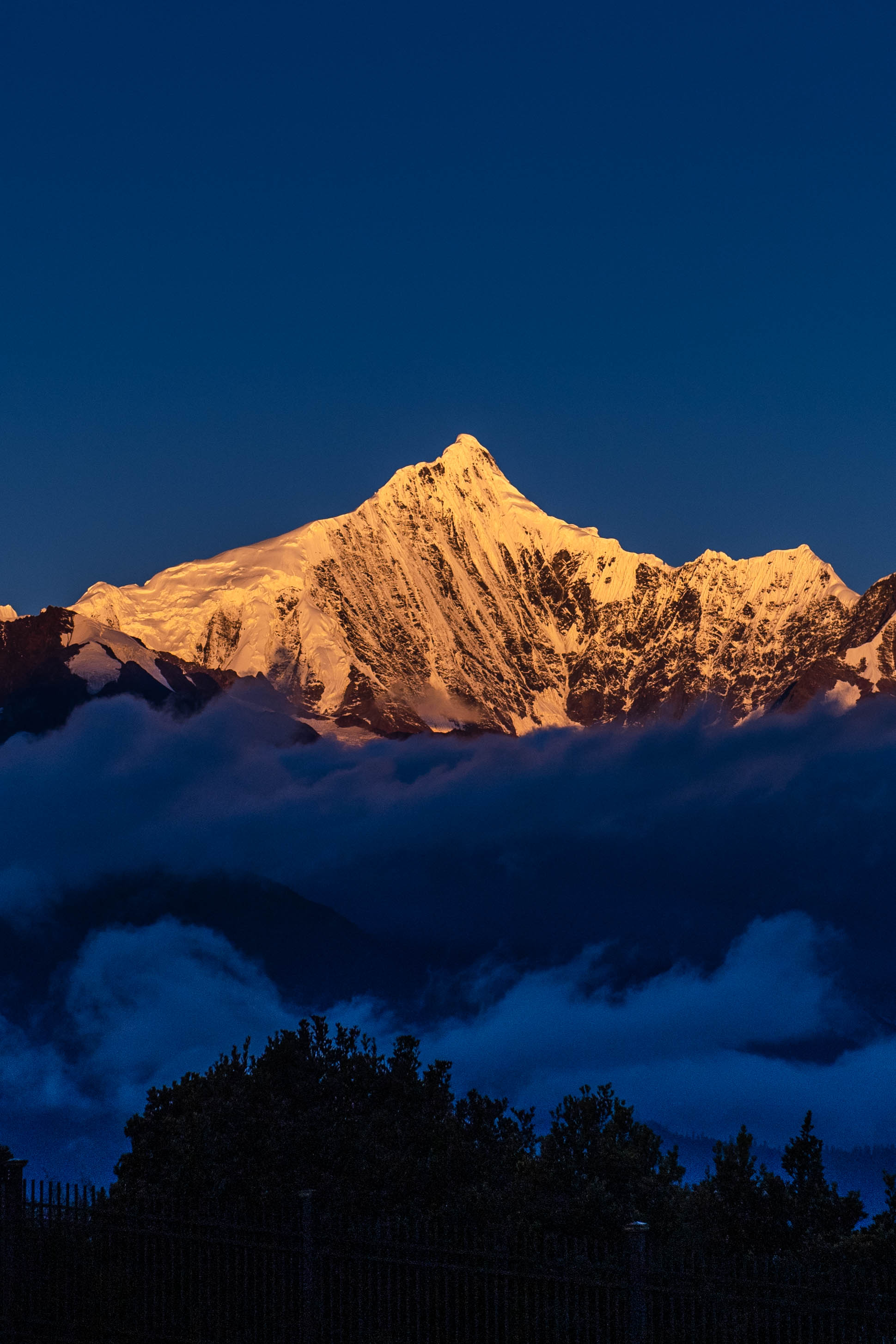 梅里雪山17人遇难真相 登山日记诡异内容揭秘